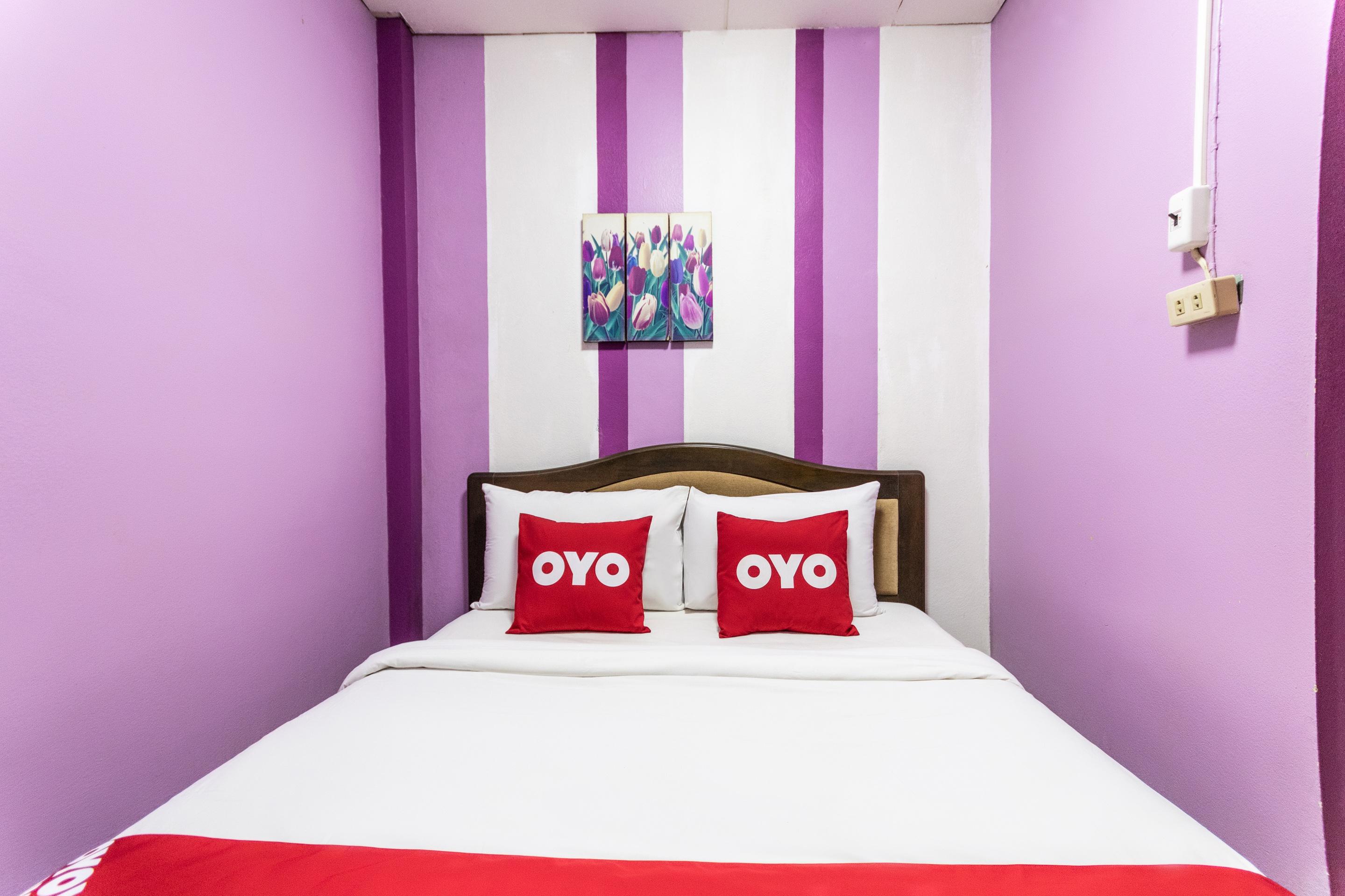 Oyo 75304 Riverside Guesthouse Khao Lak Buitenkant foto