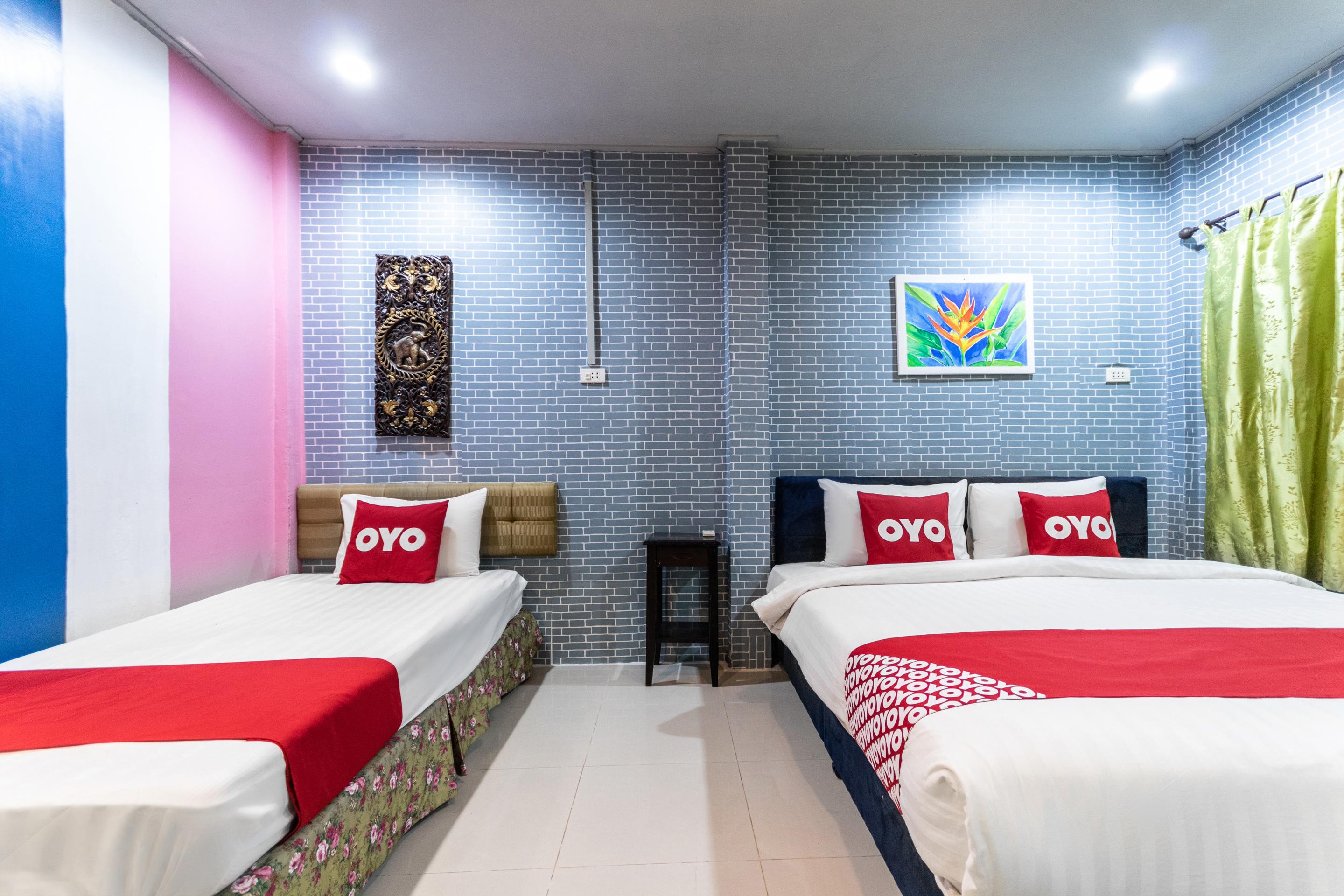 Oyo 75304 Riverside Guesthouse Khao Lak Buitenkant foto