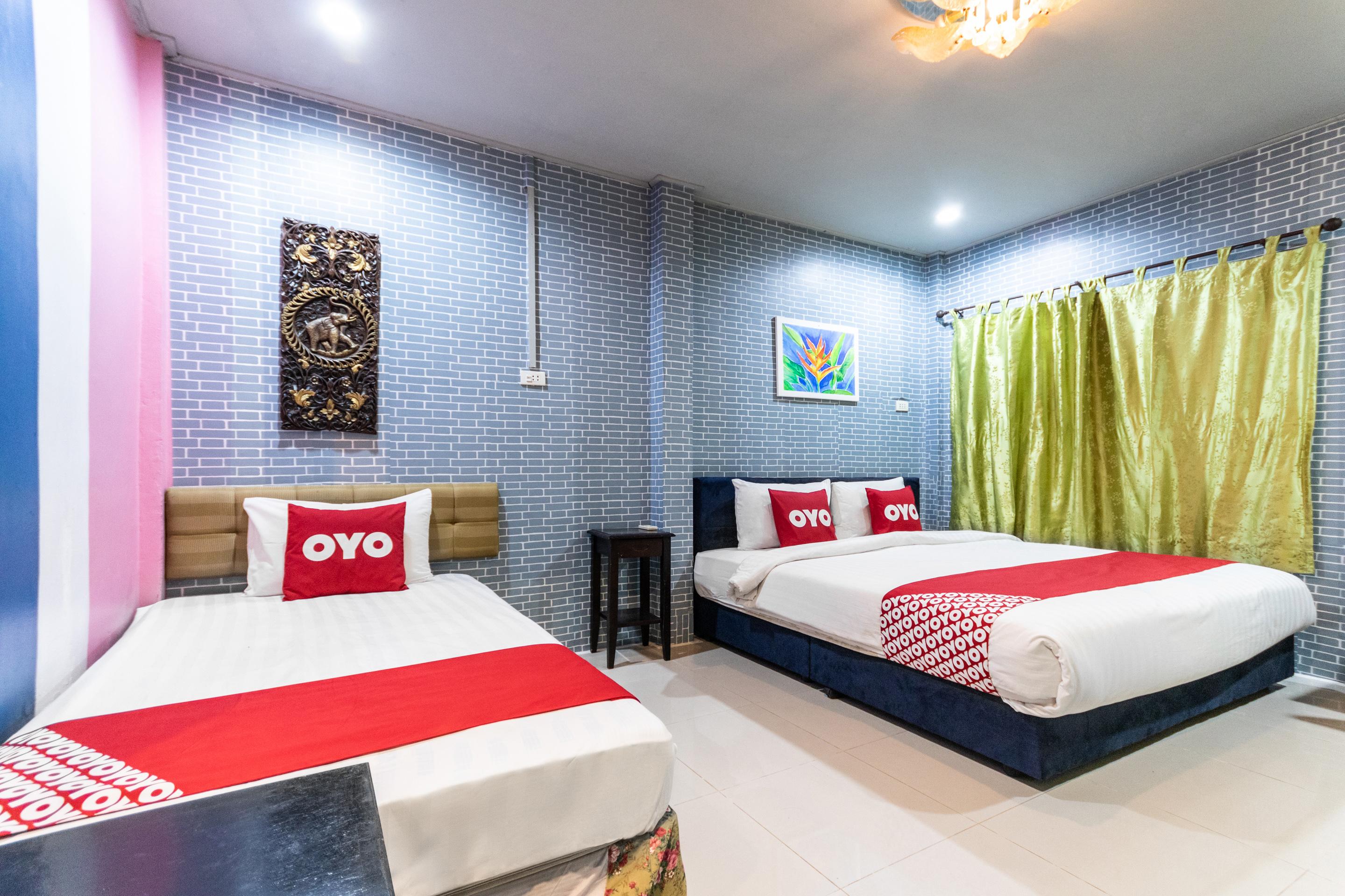 Oyo 75304 Riverside Guesthouse Khao Lak Buitenkant foto