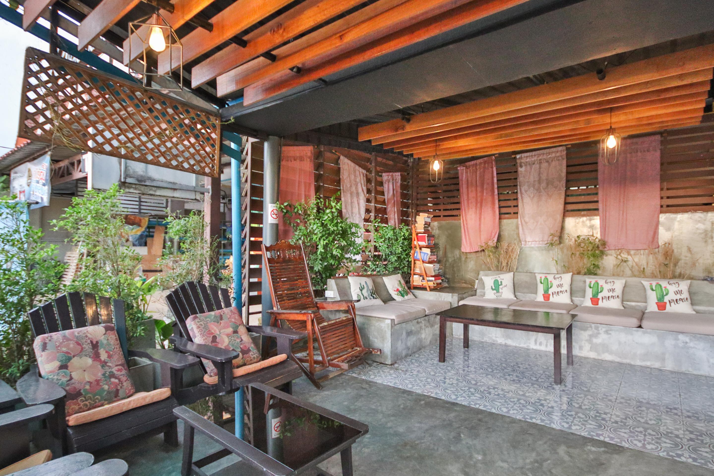 Oyo 75304 Riverside Guesthouse Khao Lak Buitenkant foto